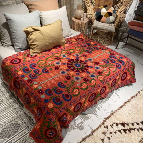 Suzani bed cover No 50 - 2.1 x 1.5 m.