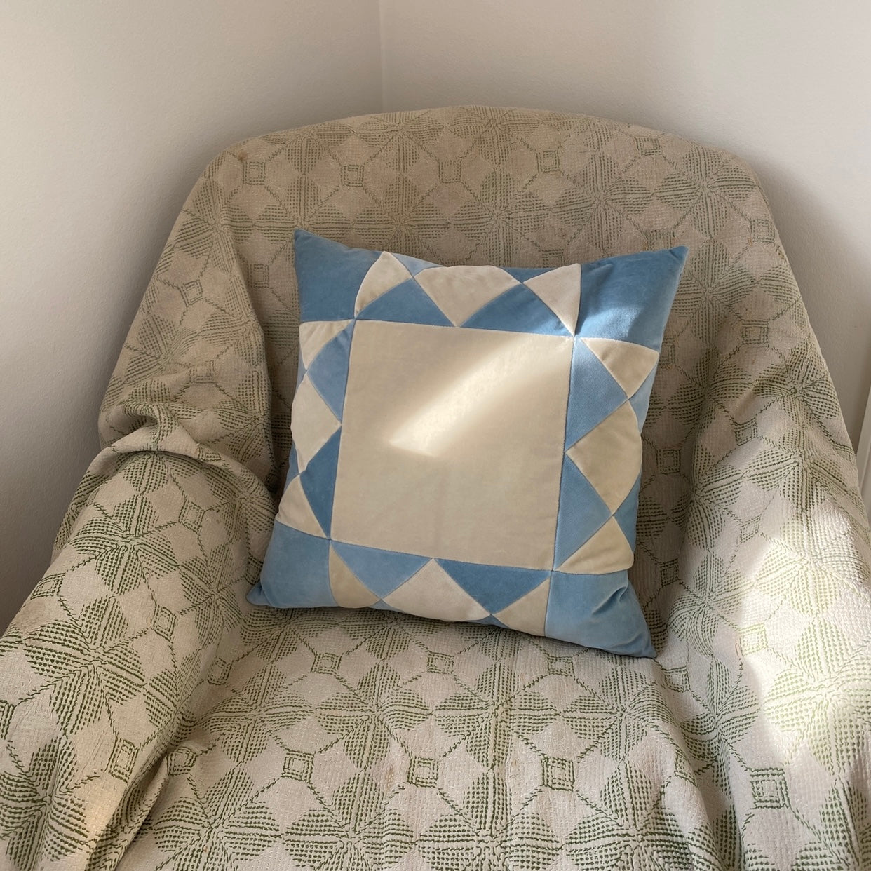 Alba blue dust 50 x 50 cm.