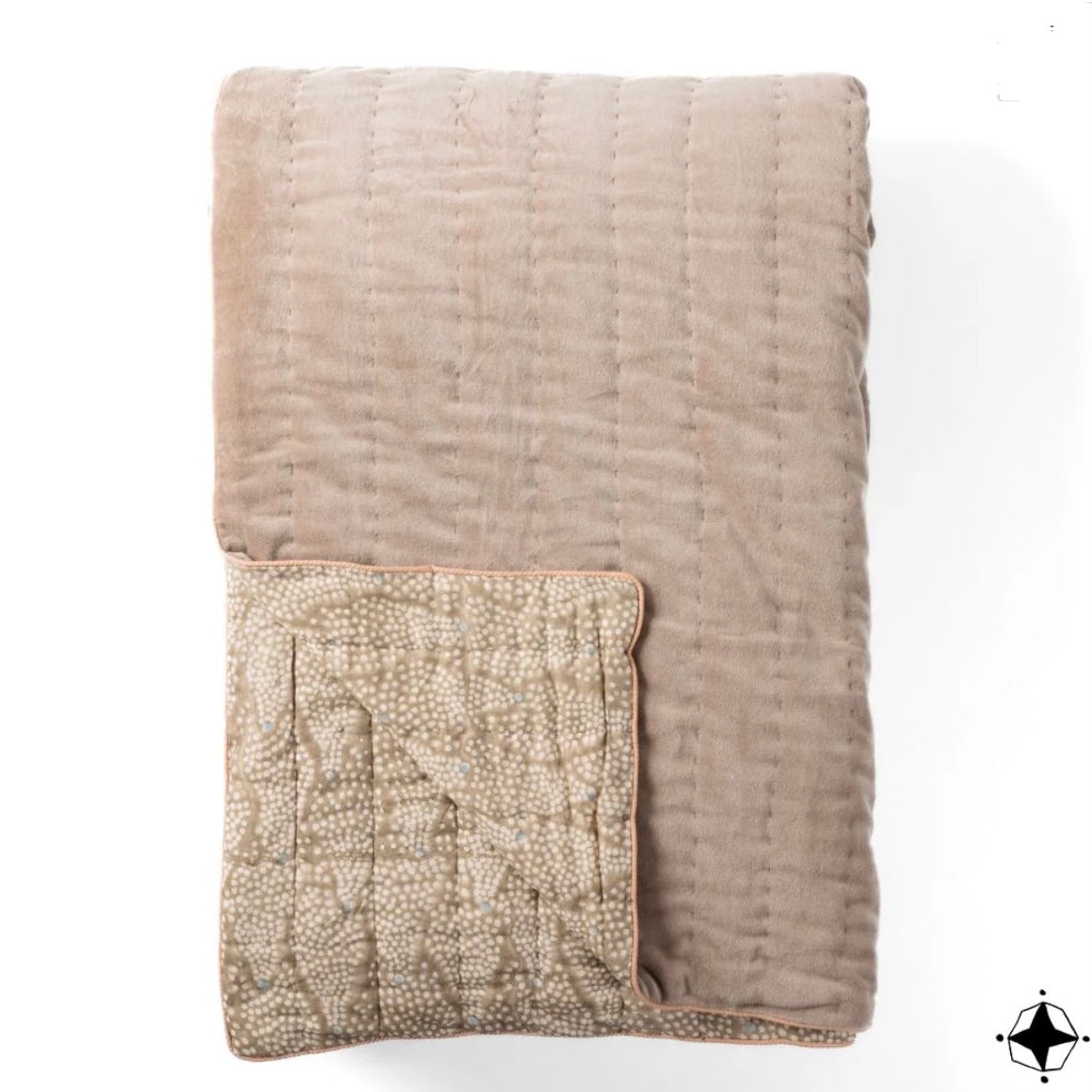 Reiko - stort quiltet sengetæppe beige