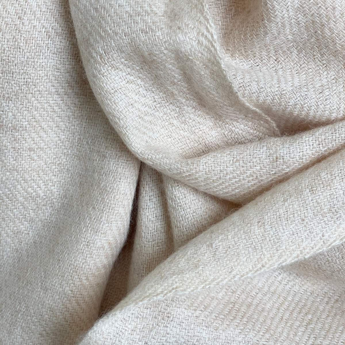 Cashmere filted 100 % - off white