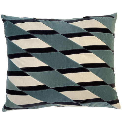 Layla pale blue 50 x 60 cm.