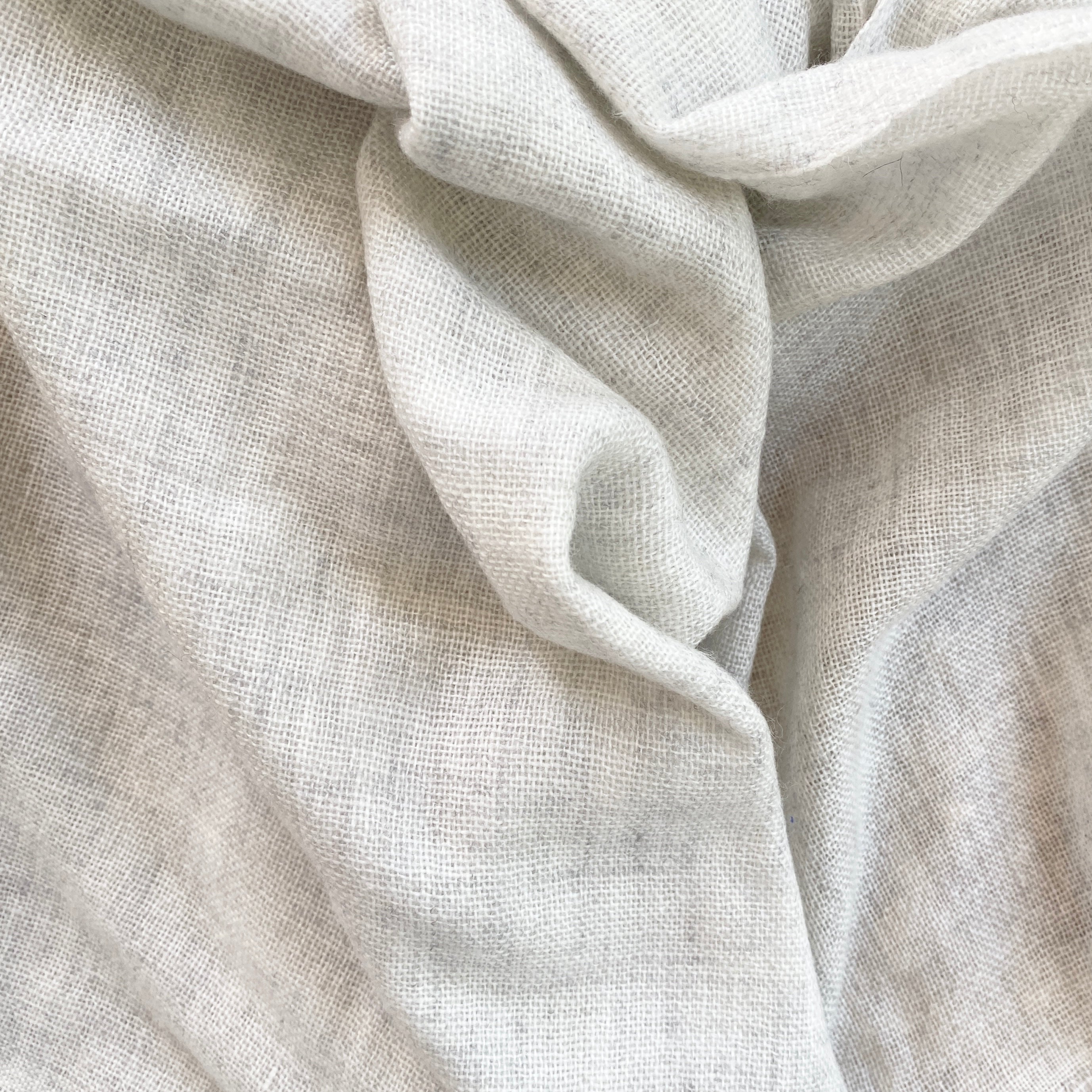 Cashmere & uld pashmina white