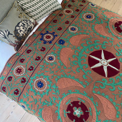 Suzani bed cover No 51 - 2.1 x 1.5 m.