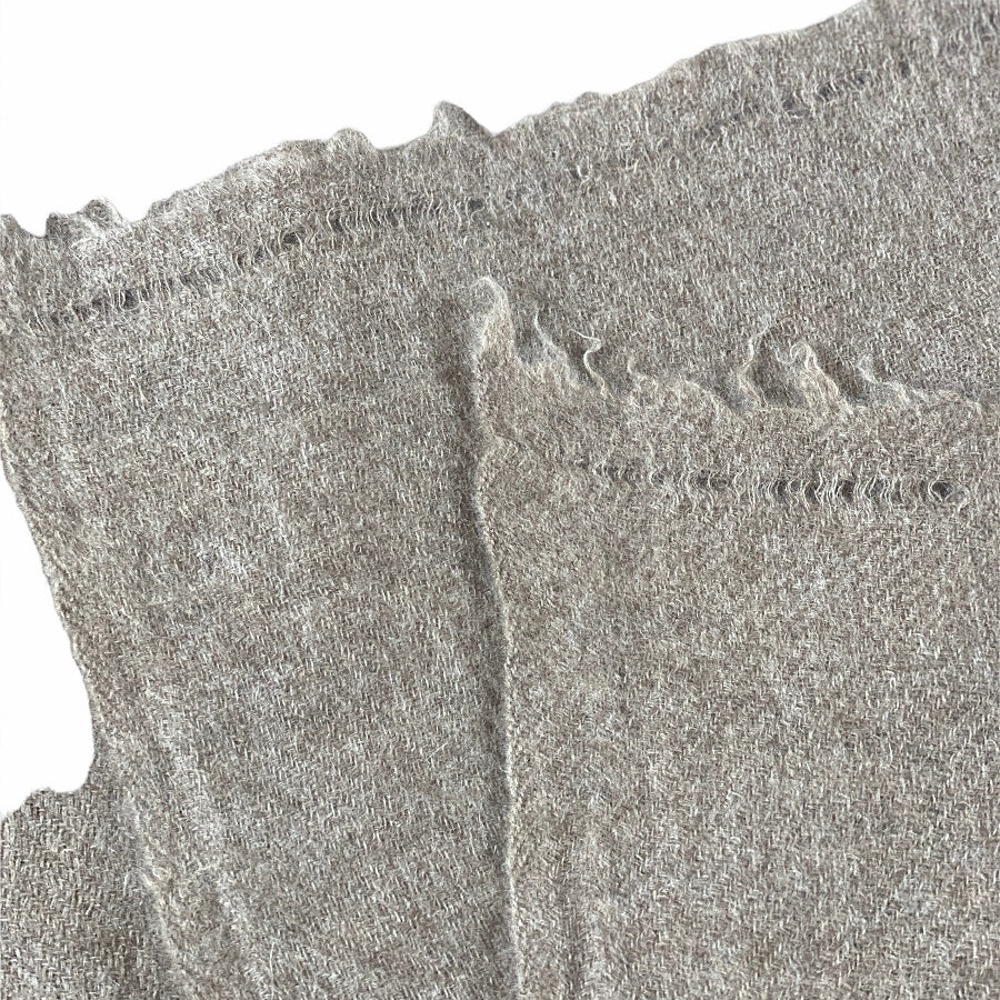 Cashmere filted 100 % - warm grey
