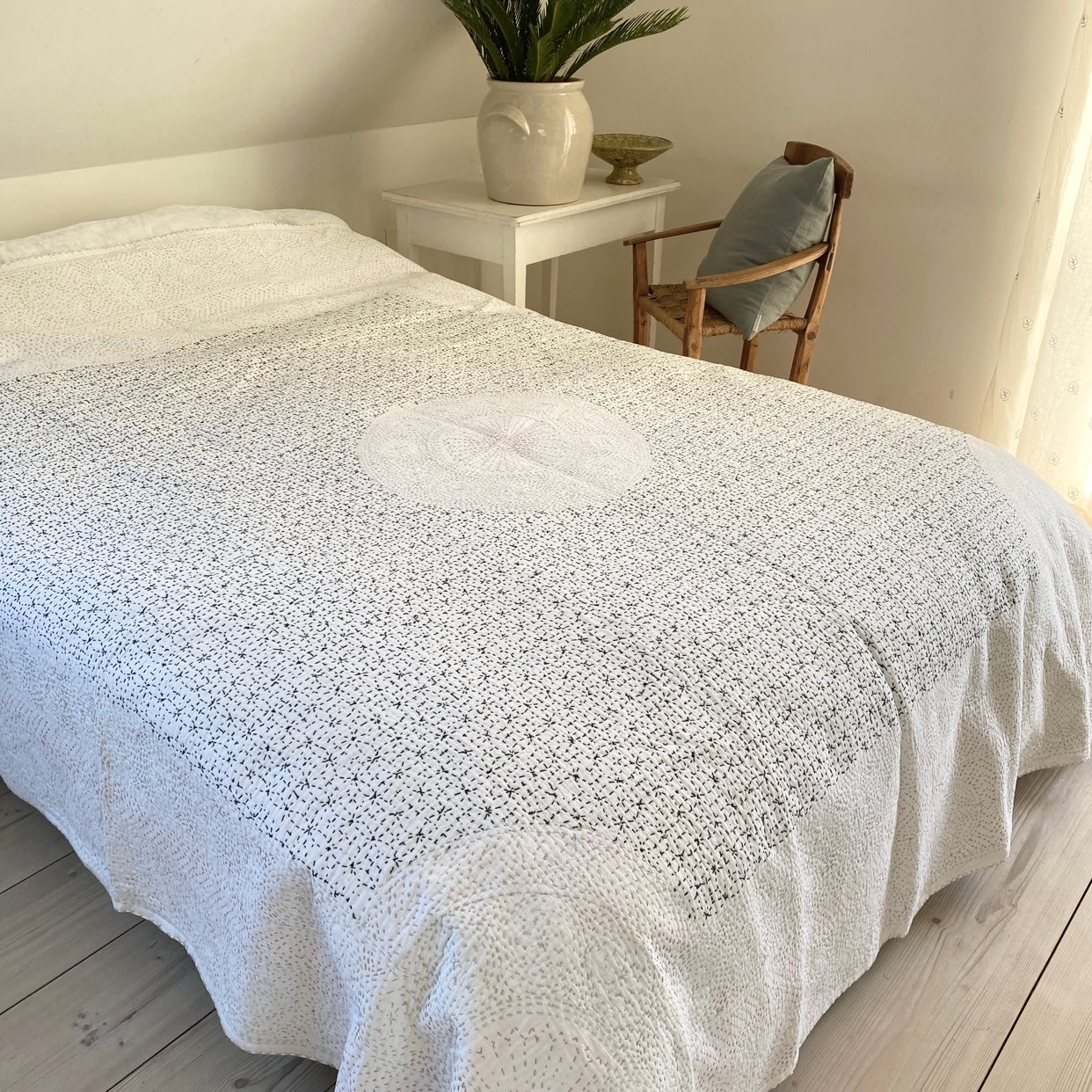 kantha quilt white 2.4 x 2.3 M