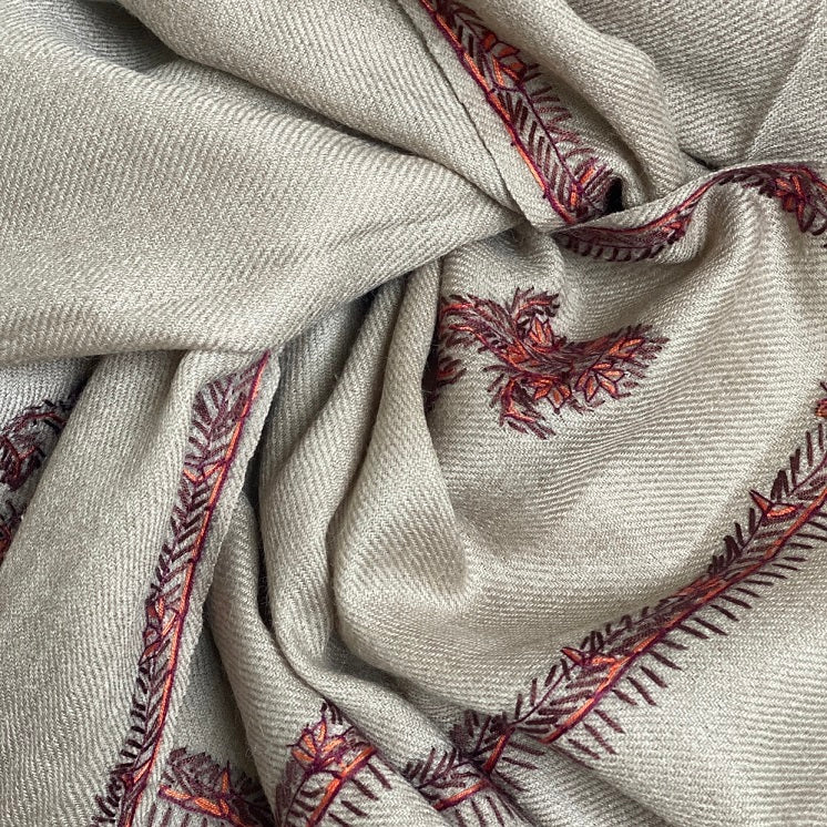 Pashmina embroidery 100% cashmere No 01