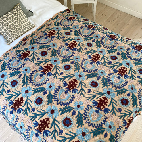 Suzani exclusive No 2 - 2 x 1.5 m.