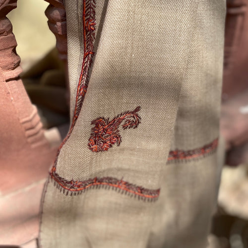 Pashmina med hand embroedery - 04