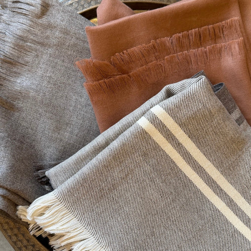 Uldplaid i merino - natur