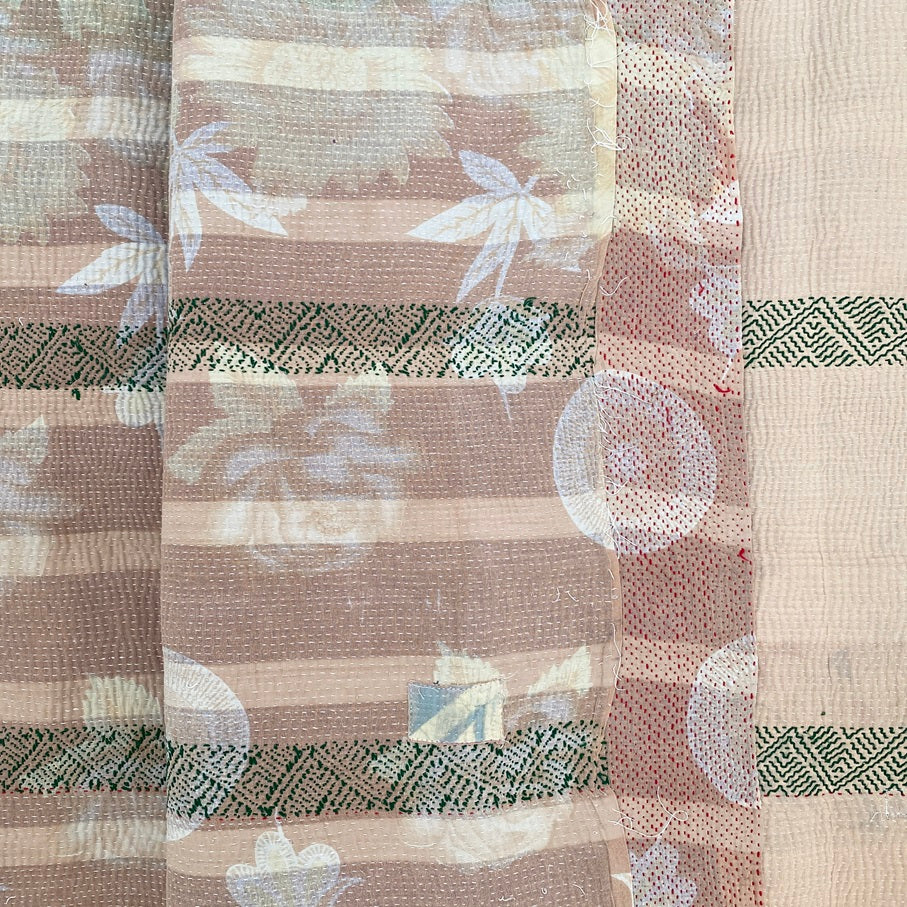 kantha quilt - saritæppe - 2.2 x 1.7 M. No 30