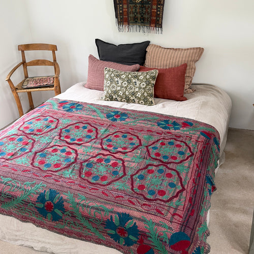 Kantha Suzani tæppe No 18 - 1.9 x 1.4