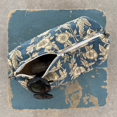 Toilettaske Blue Flower - Medium