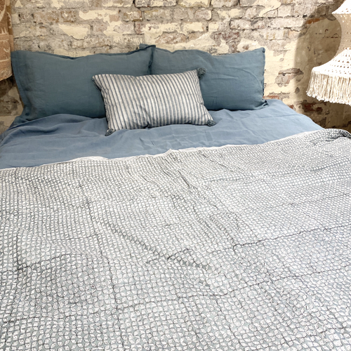 Le Monde Sauvage cotton quilt Lead -  size 2.7 x 1.7 m.